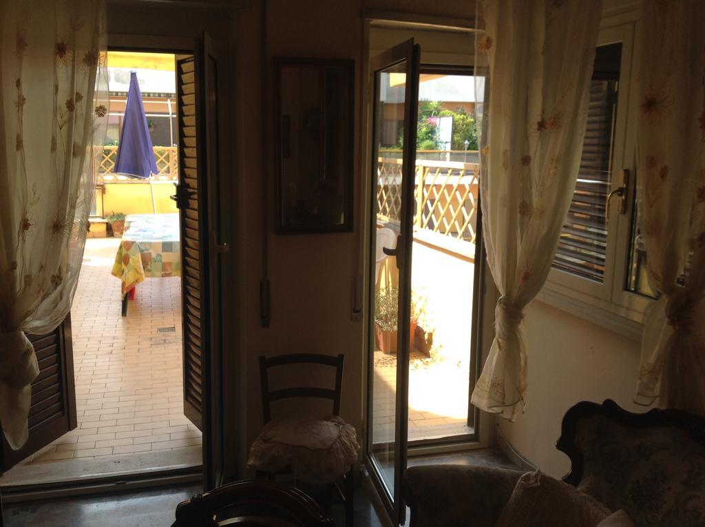 Appartamento Zia Gesina Lido di Ostia Eksteriør bilde