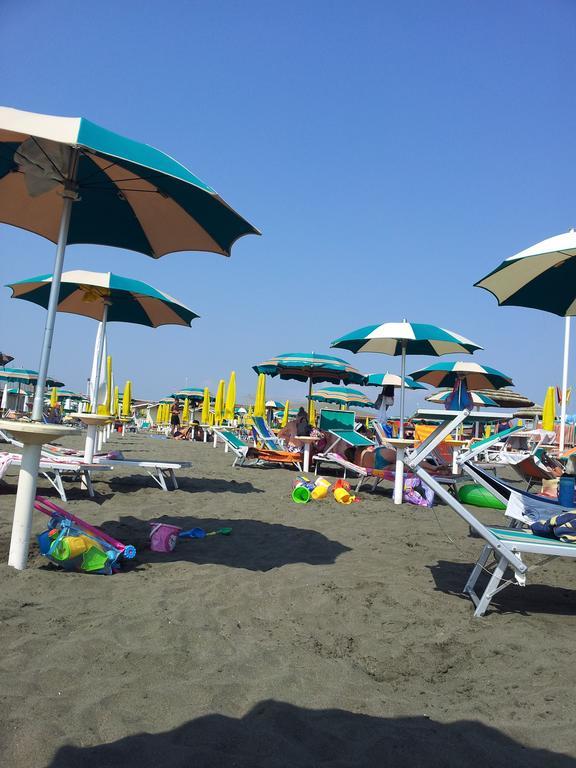 Appartamento Zia Gesina Lido di Ostia Eksteriør bilde